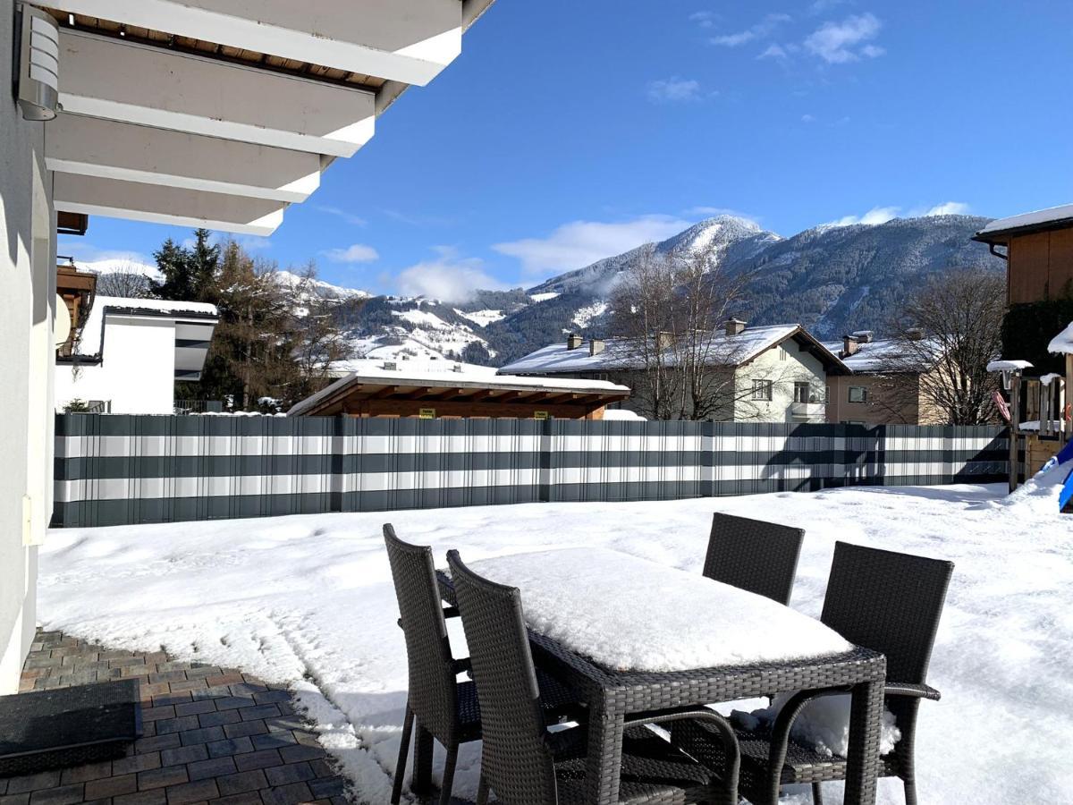 Haus Schmitten - Austrian Alpine Getaways Apartment เซลล์อัมเซ ภายนอก รูปภาพ