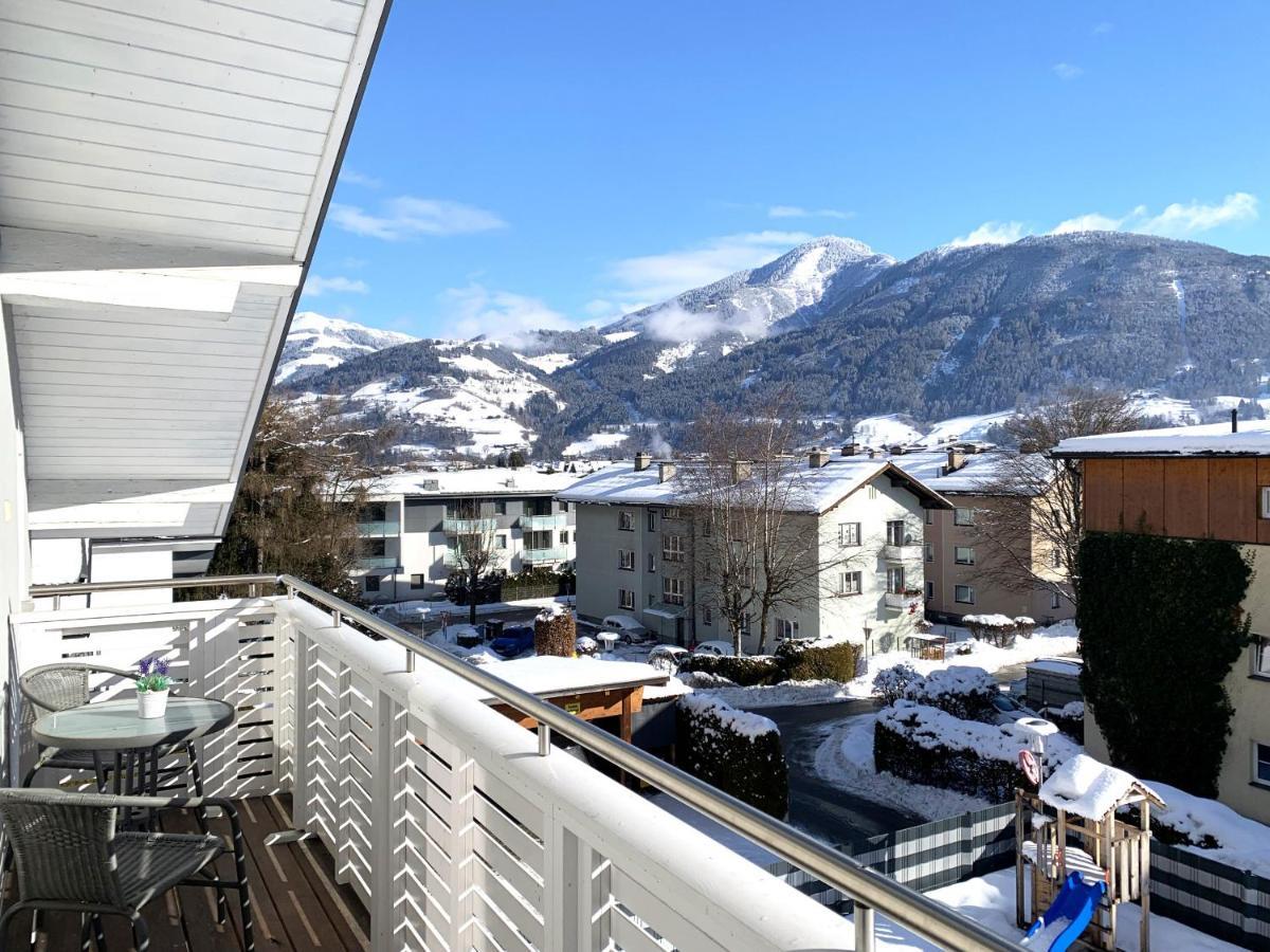 Haus Schmitten - Austrian Alpine Getaways Apartment เซลล์อัมเซ ภายนอก รูปภาพ